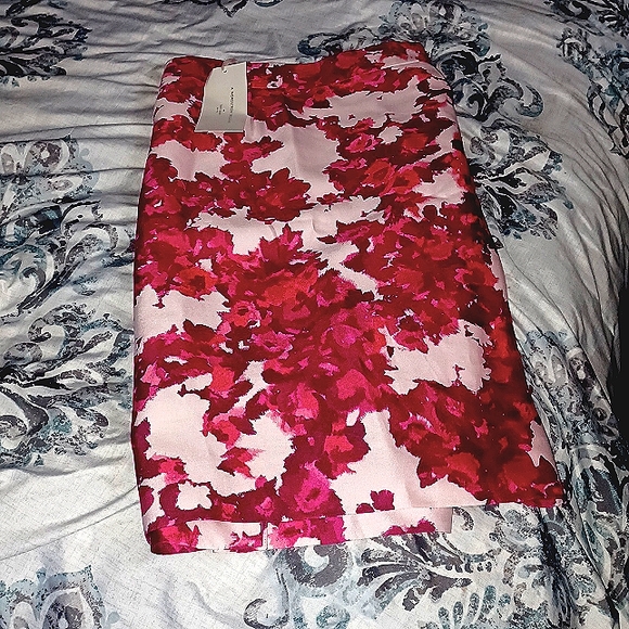 Kade Spade Skirt - Picture 1 of 3